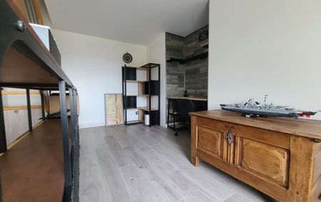 APPARTEMENT TRIPLEX MEUBLÉ QUIMPER – QUARTIER PRAT AR ROUZ 105 M² - Photo 5