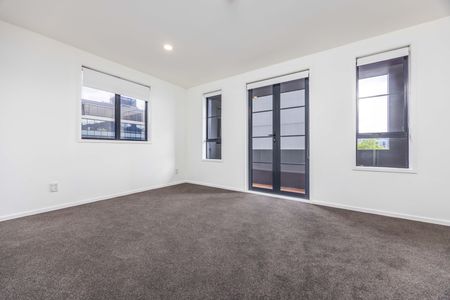 Concrete/Masonry DGZ Townhouse with City Views - Photo 4