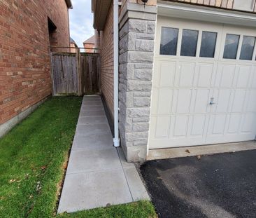 For Lease - 12 Wilsongary Circle, Ajax, Ontario - Photo 6