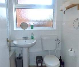 1 bedroom property to rent in Exeter - Photo 6