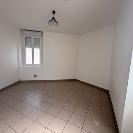 Location Appartement 2 pièces 34m² BORDEAUX 33800 - Photo 4