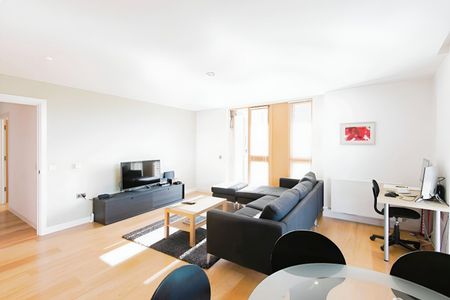 2 bedroom apartment to rent - Photo 2