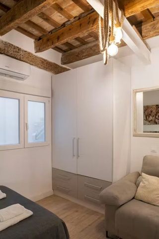 Carrer de Palomar, Valencia, Valencian Community 46001 - Photo 4