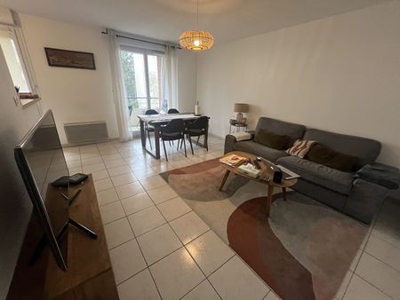 BLAGNAC PROX PLACE REVOLUTION T3 de 61 m2 avec terrasse et parking - Photo 5