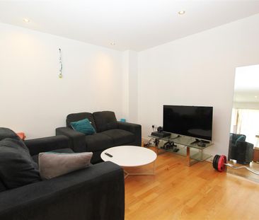La Salle, Leeds City Centre, LS10 1NW - Photo 2