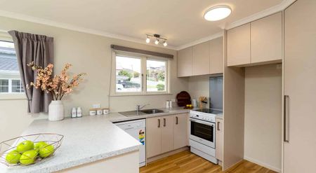 Spacious Family Home With Rumpus Room. - Photo 3