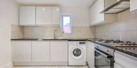 Room in a Shared Flat, Myddleton Road, N22 - Photo 3