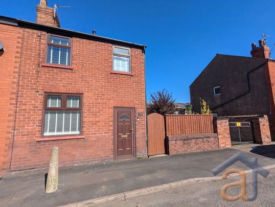 To Let – Brade Street, Southport – Available Immediately - Photo 1
