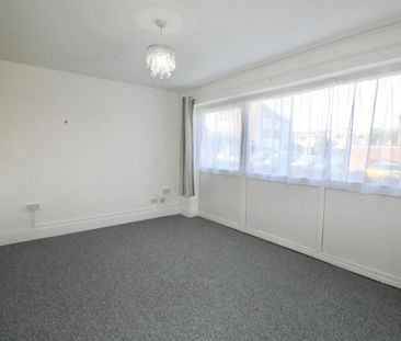 1 Bedroom Flat To Let - Photo 2