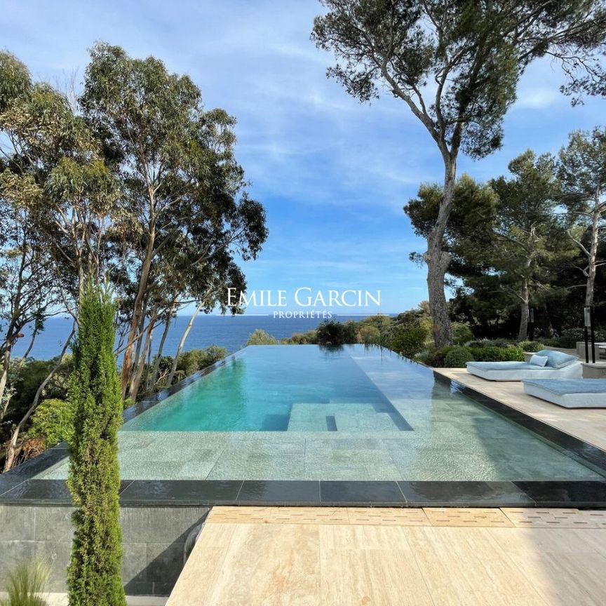 Luxueuse villa à la location -Saint-Tropez - Vue mer panoramique sur les Salins - Photo 1