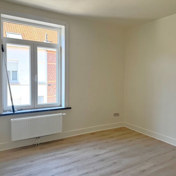 Woning met 3 slaapkamers en tuin. - Photo 1
