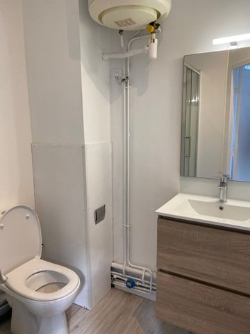 Location Appartement 1 pièce 17m² ANGOULEME 16000 - Photo 5