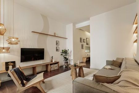 Carrer d'Avinyó, Barcelona, Catalonia 08002 - Photo 3