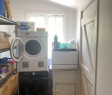 Neat and tidy property close to the CBD! - Photo 5