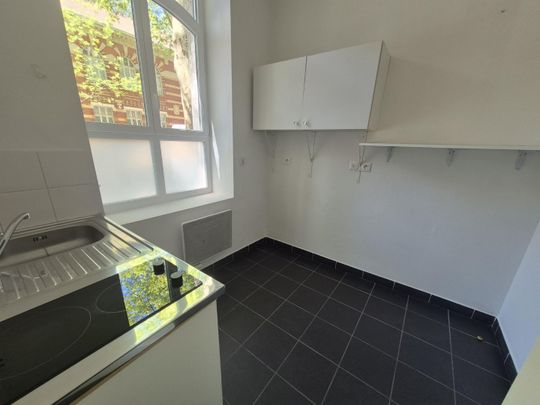 Location Appartement 1 pièce 23m² LILLE 59000 - Photo 1