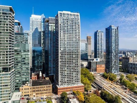 1001 Lucien-L'Allier, Montréal, QC - Photo 2