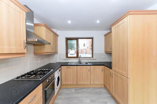 77 Redwood Dale, Dunmurry, Belfast, BT17 9RL - Photo 1