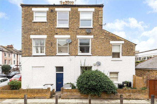 Atherton Street, Battersea, SW11 flat to rent - Photo 1