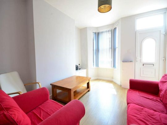 3 bedroom house share to rent - Photo 1