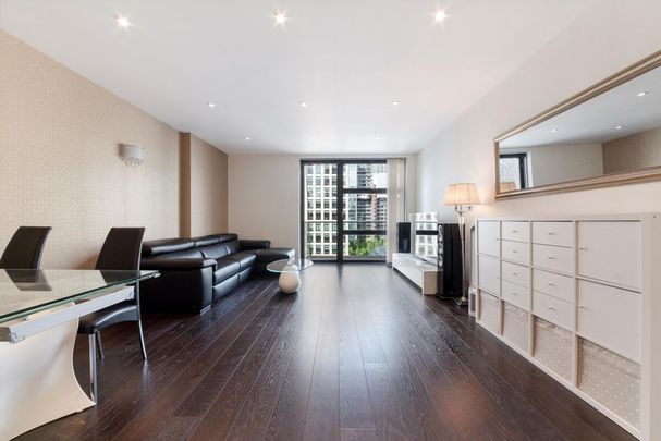 Apartment to let in Discovery Dock West E14 - Photo 1