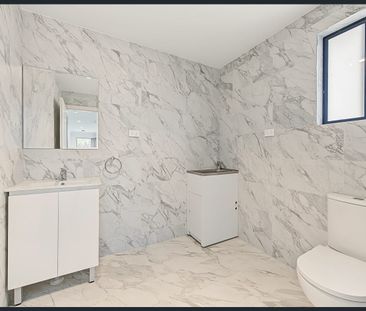 Brand New Two Bedroom Granny Flat – Convenient Location! - Photo 3