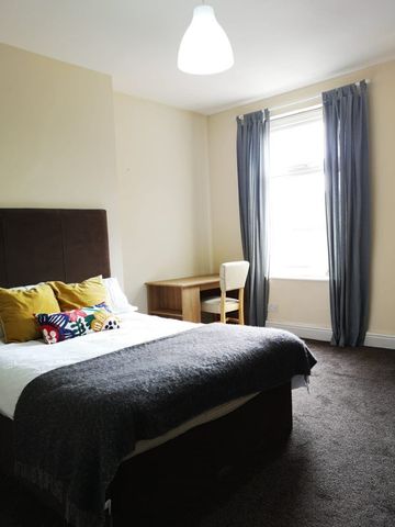 Lovely Double Spacious Rooms - Photo 5