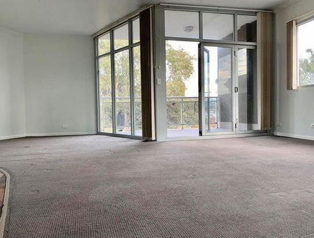 Darlington - Photo 3