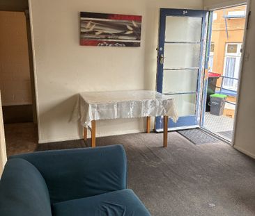 2 bedroom flat on Scotland Street Available Now!! - Photo 1