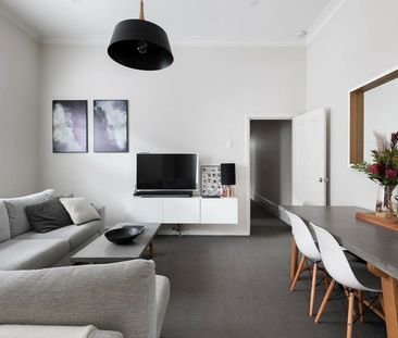 Charming Updated Victorian in a Prized Carlton North Location - Photo 1