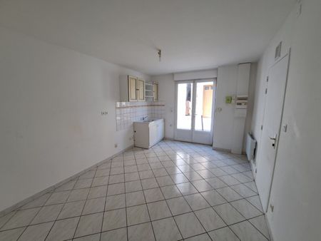 Appartement À Louer 2 Pièces , 25 M² - Photo 3