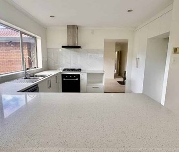4-Bedroom Home in Serene Albany Location - Photo 3