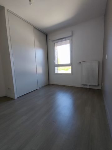 Location Appartement 3 pièces 66m² - Photo 3