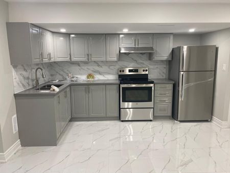 For Lease - 409 Comiskey Crescent Unit# Basement, Mississauga, Ontario - Photo 5