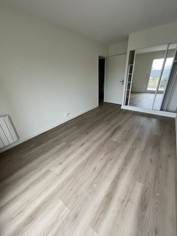 LOCATION - 2 PIECES AVEC BELLE TERRASSE - PARFAIT ETAT - Photo 3