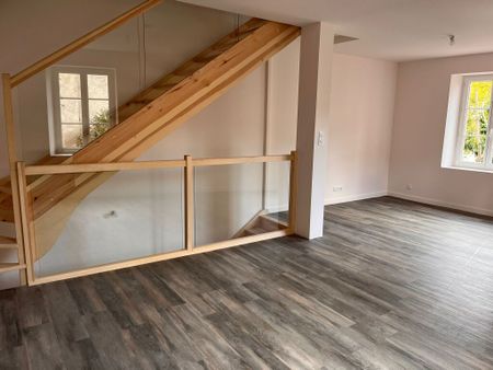 Location Appartement 4 pièces 107m² BRIOUDE 43100 - Photo 5