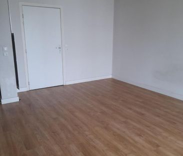Location Appartement 2 pièces 41m² LORMONT 33310 - Photo 4