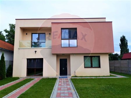 Vila in stil mediteranean, lux, statiunea balneoclimaterica Covasna - Fotografie 5