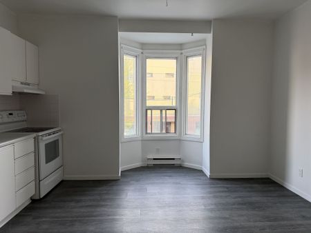 For Lease - 968 Bathurst Street Unit# 2, Toronto, Ontario - Photo 3
