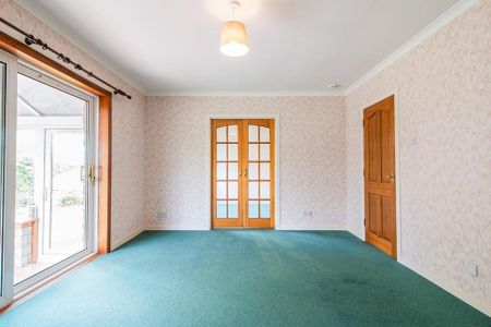 3 bedroom bungalow to rent - Photo 2