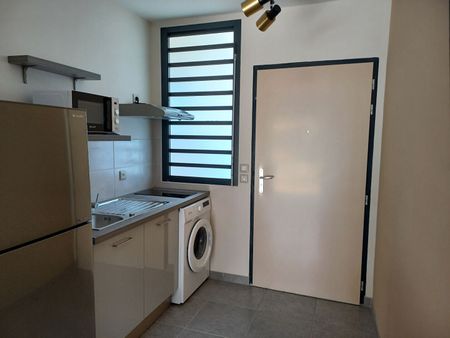 Location Appartement 1 pièce 22m² LE TAMPON 97430 - Photo 5