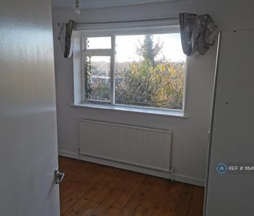 2 bedroom bungalow to rent - Photo 2