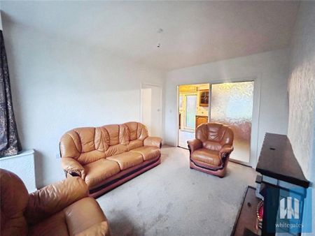 3 bedroom end of terrace house to rent - Photo 2