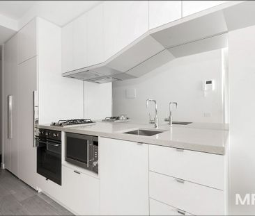 2105/327 La Trobe Street, Melbourne - Photo 4