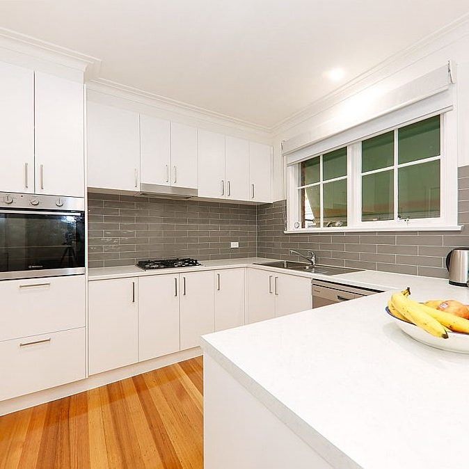 2/102 Broughton Road, Surrey Hills - Photo 1