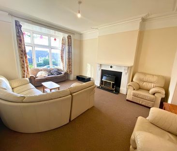 1 bedroom in a house share to rent - Photo 1