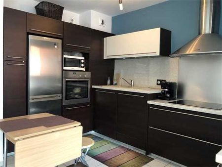 Location Appartement 3 pièces 72m² - Photo 4