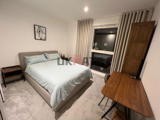 Kidbrooke Village 2 room1 - Photo 1