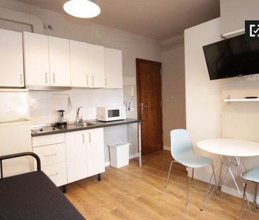 Piso de alquiler en Sant Andreu de Palomar - Photo 1