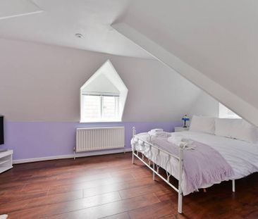 3 bedroom flat to rent - Photo 5