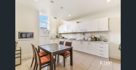 Furnished Studio Apartment - Photo 2